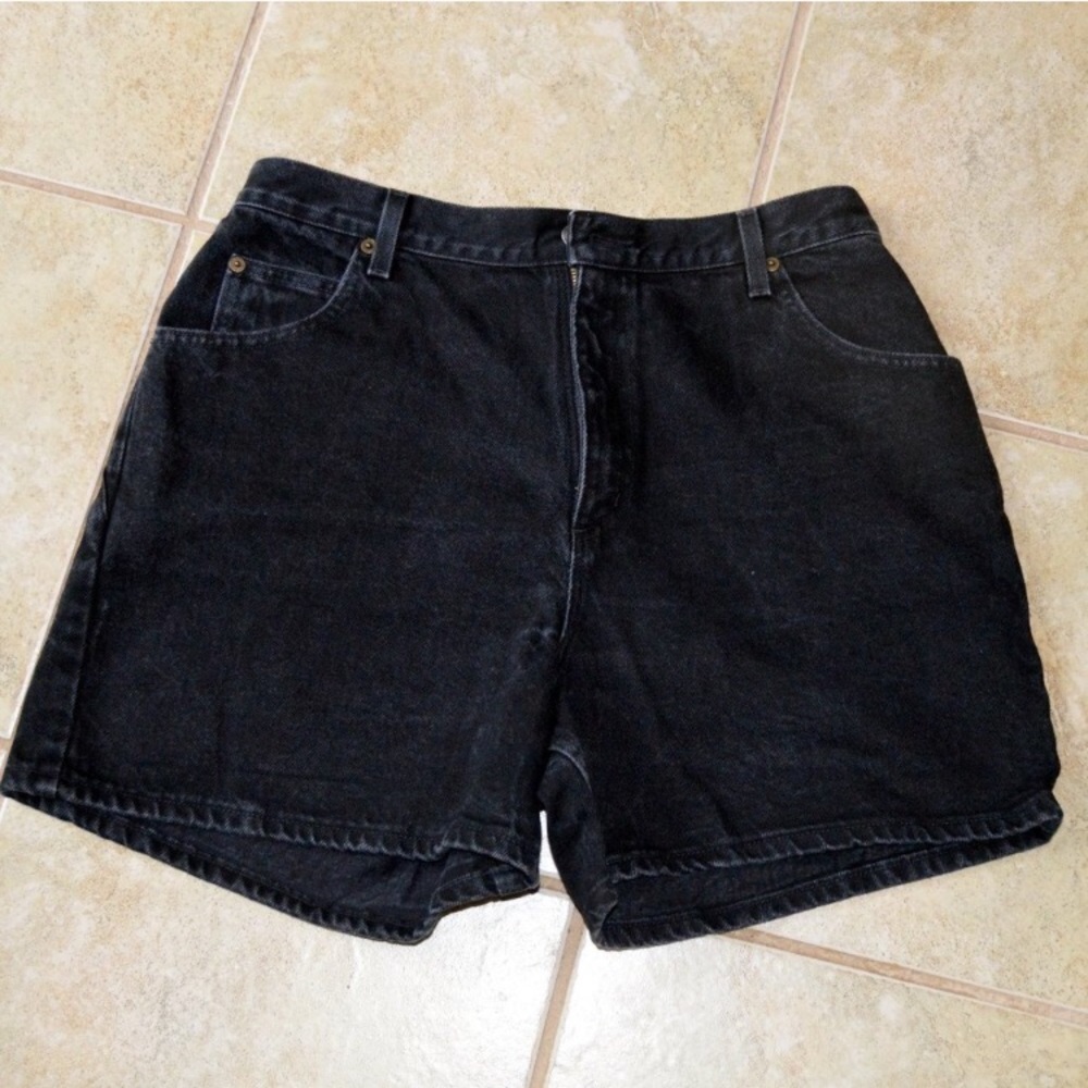 Black Vintage Zena Shorts